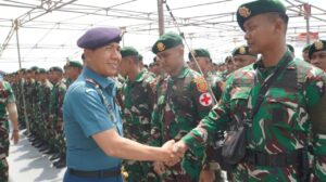 KRI Teluk Banten-516 Kembali Diberangkatkan Bawa Bantuan Kemanusiaan ke Sumatera