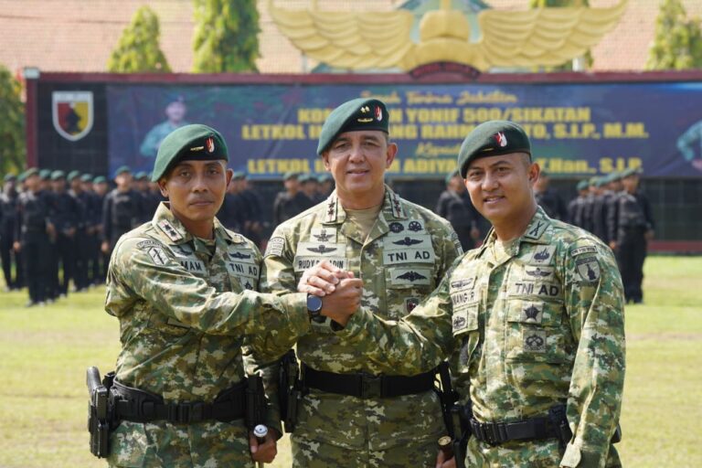 Pangdam V/Brawijaya Pimpin Sertijab Danyonif Raider 500 Sikatan Perkuat Profesionalisme Prajurit TNI AD