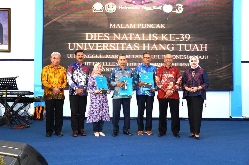 Dies Natalis ke-39 UHT Jadi Ajang Refleksi, Prestasi, dan Penguatan Kualitas Kampus