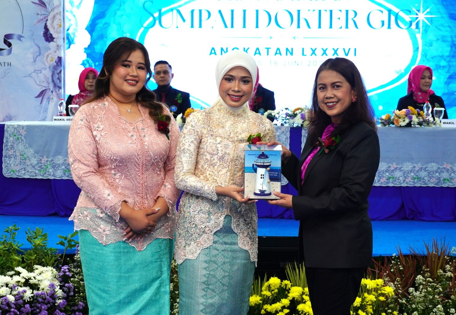 Lantik 9 Dokter Gigi Baru, UHT: AI Tak Akan Pernah Gantikan Empati kepada Pasien