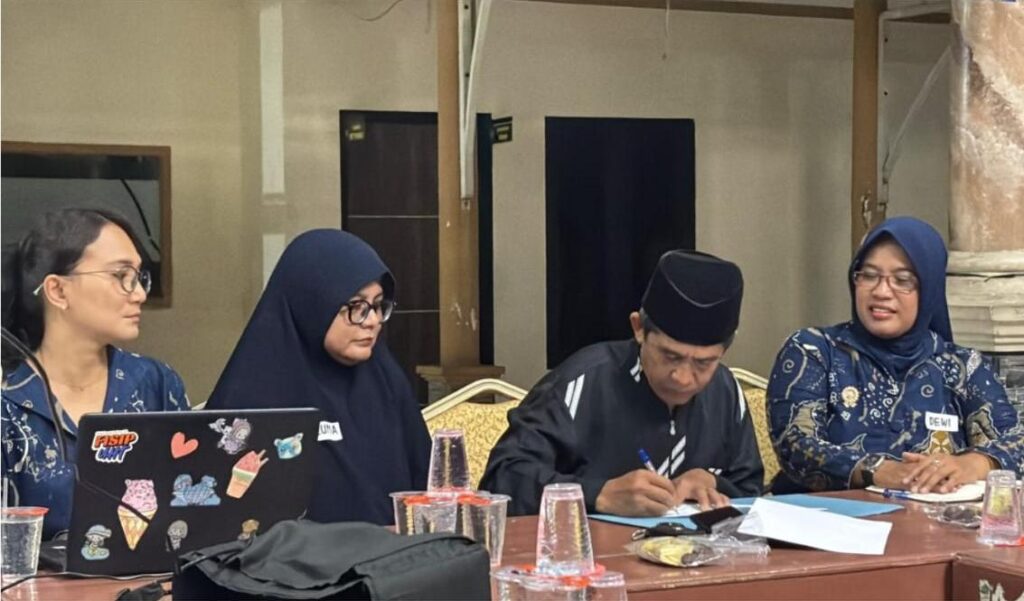 FISIP UHT Revitalisasi Pokdarwis Desa Gisik Cemandi Melalui Forum NGOBRAS