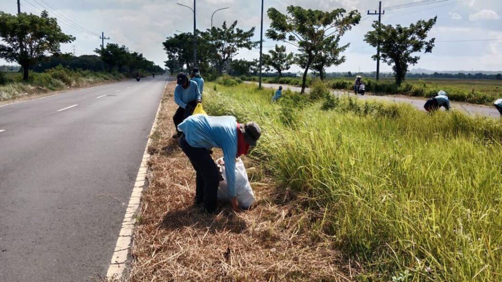 Pemkab Bangkalan Perkuat Kolaborasi Penanganan Sampah di Akses Suramadu Sisi Madura
