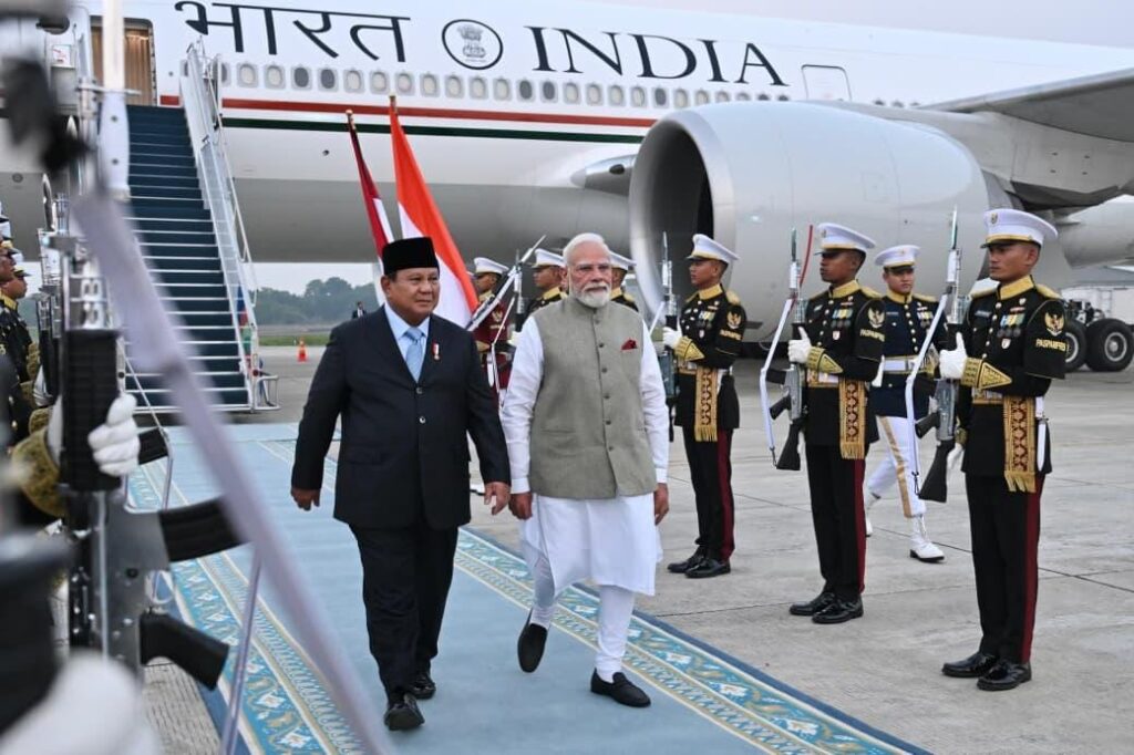 Presiden Prabowo Sambut PM Narendra Modi, Awali Kunjungan Kenegaraan yang Perkuat Kemitraan Strategis Indonesia – India