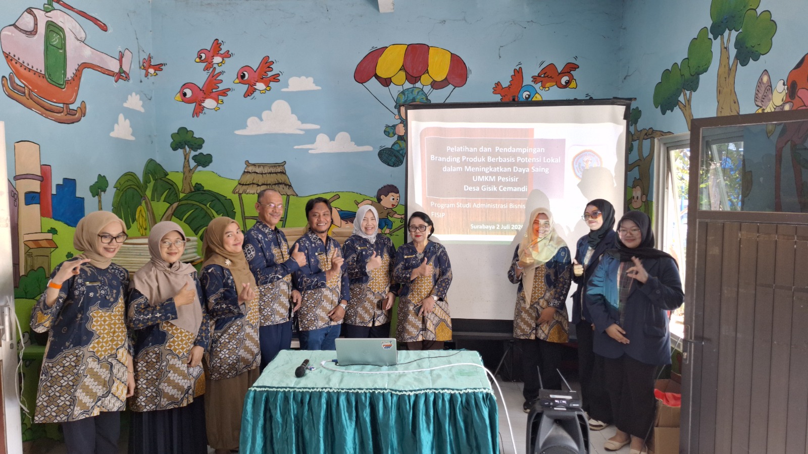 FISIP Universitas Hang Tuah Tingkatkan Daya Saing UMKM Pesisir Melalui Pelatihan Branding Produk Berbasis Potensi Lokal