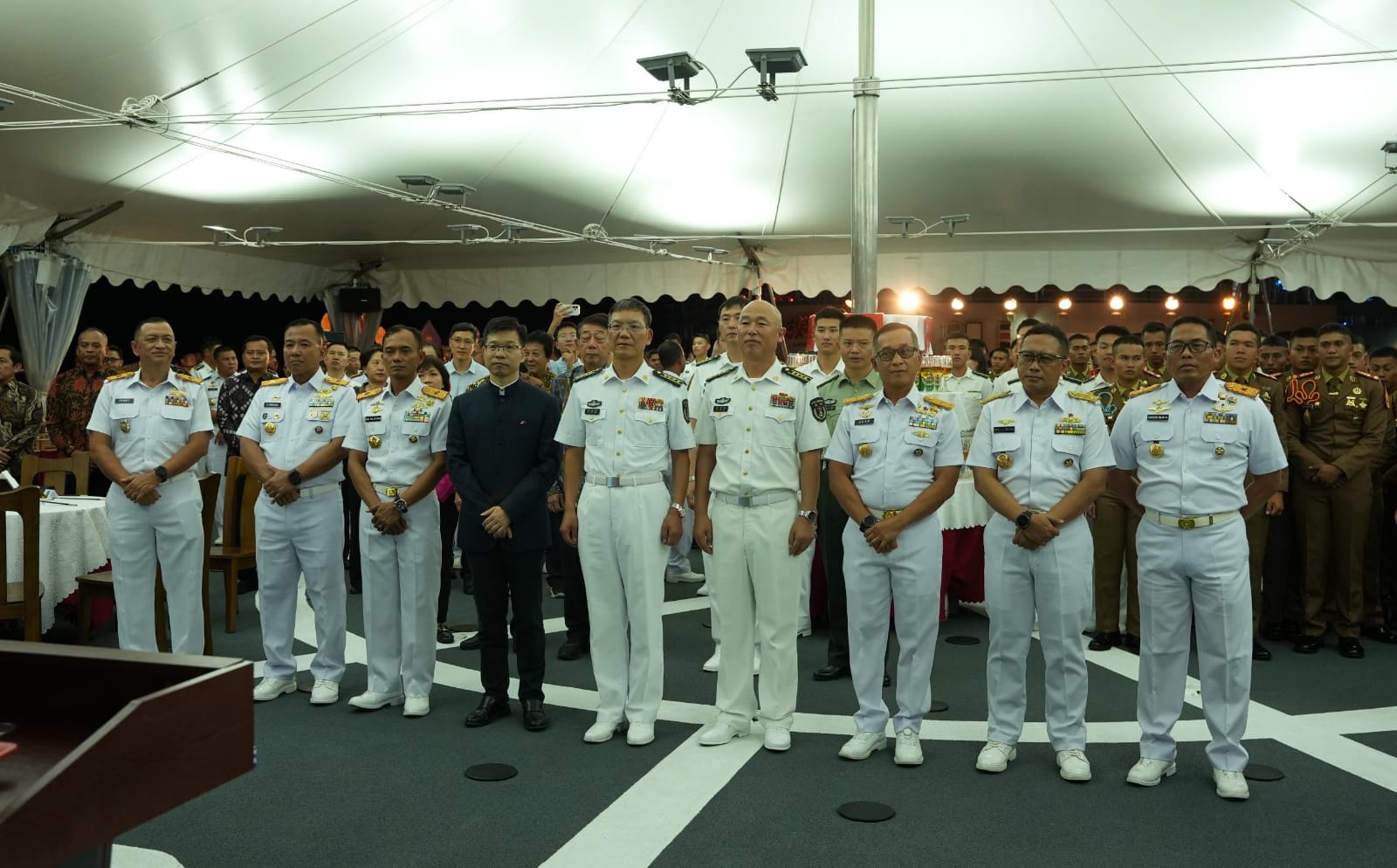 Pererat Persahabatan, Koarmada II Hadir Dalam Deck Reception di Kapal Latih PLA Navy Qi Ji Guang-83