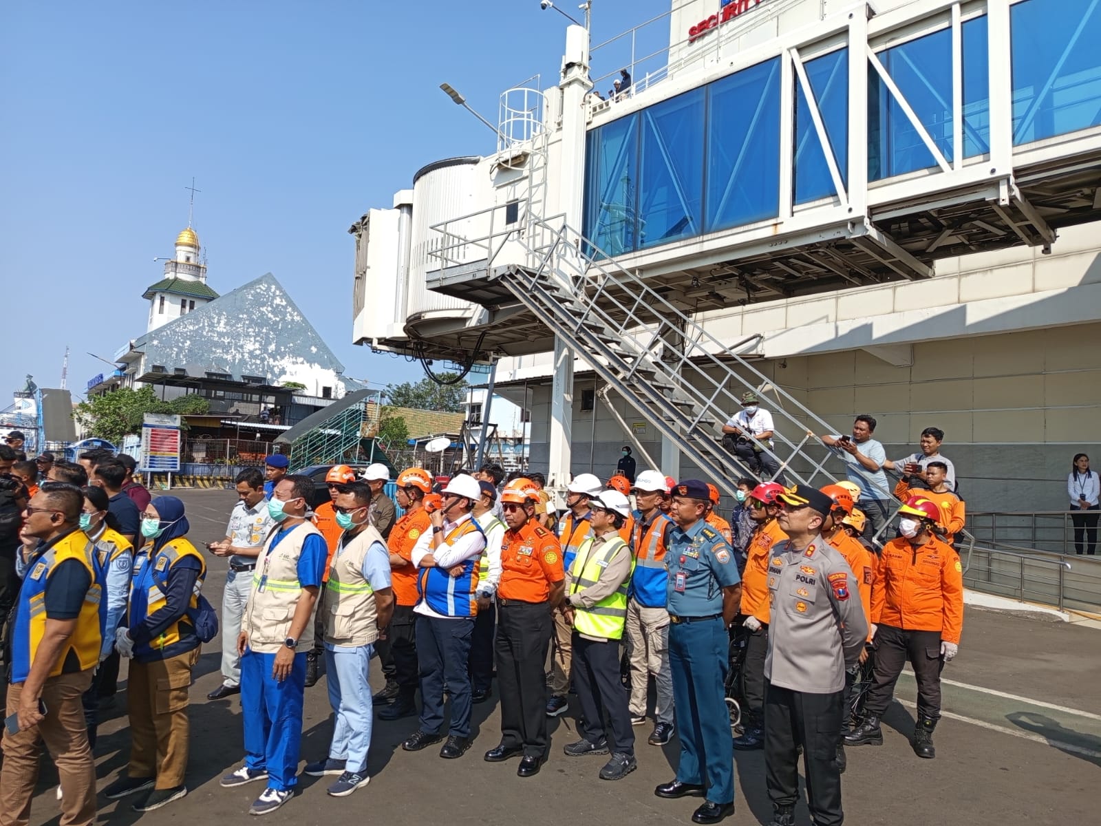 Koarmada II Hadir Perkuat Sinergi Penanganan Insiden KM Mutiara Sentosa 2 dalam Konferensi Pers Bersama