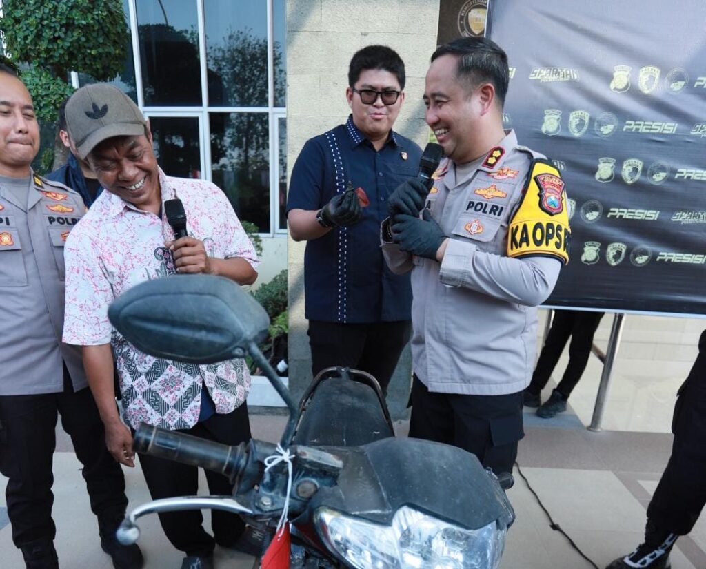 Polres Gresik Ungkap Curanmor, Seorang Petani Balongpanggang Senang Motornya Kembali