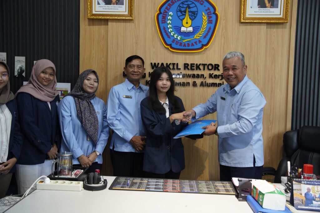 Termin I Dana PKM Belmawa 2026 Diserahkan, Dua Tim Mahasiswa UHT Siap Jalankan Program