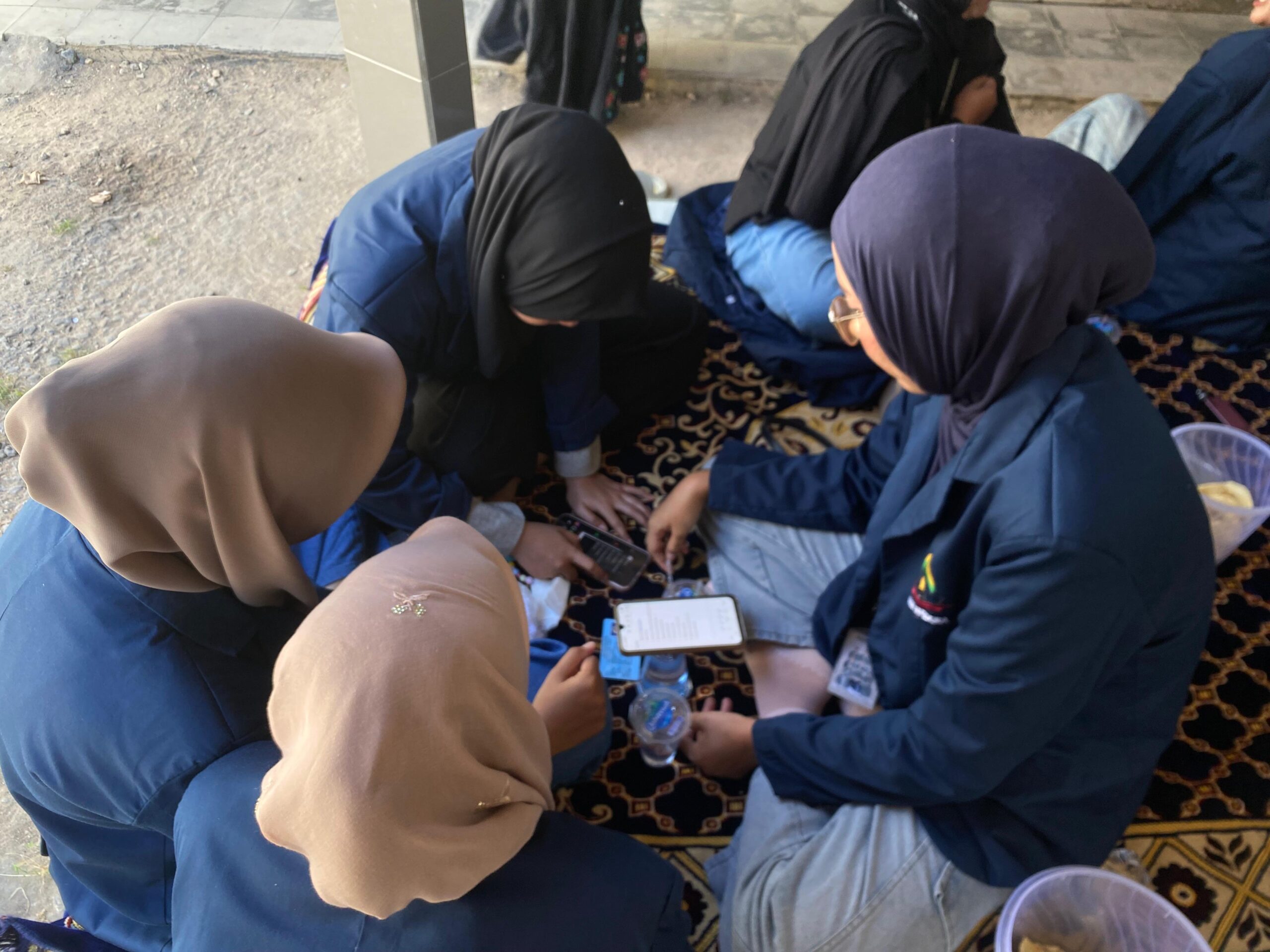 Mahasiswa KKN UIN Madura Dampingi UMKM Tlonto Ares Urus NIB dan Tingkatkan Kualitas Kemasan